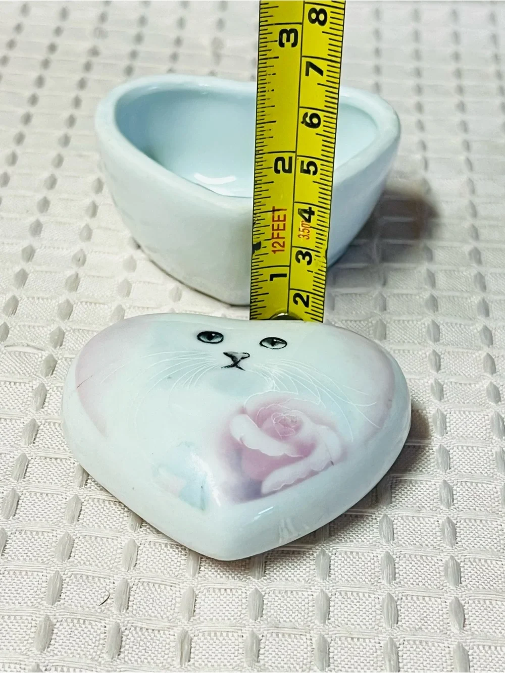 Vintage Otagiri White Cat & Rose Heart Porcelain Trinket Box